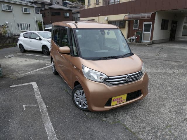 Car image 1