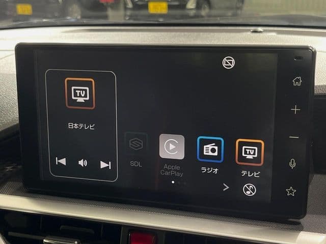 Car thumbnail 4