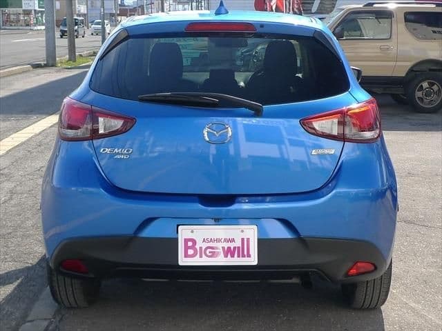 Car thumbnail 3
