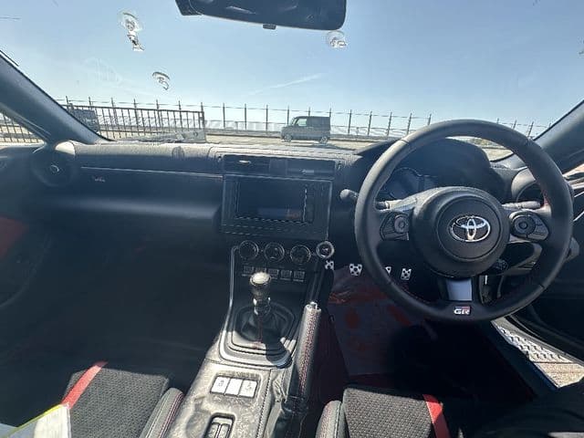 Car thumbnail 4