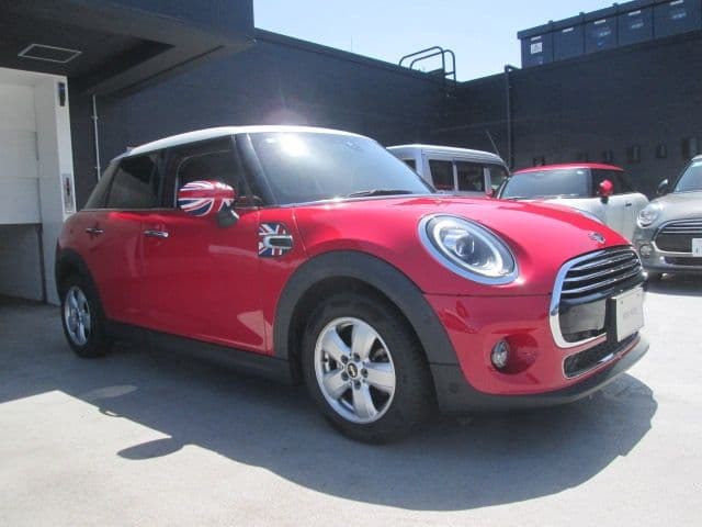 Car thumbnail 4