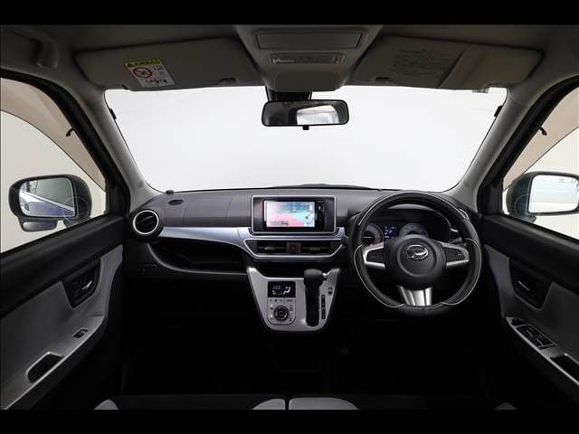 Car thumbnail 3
