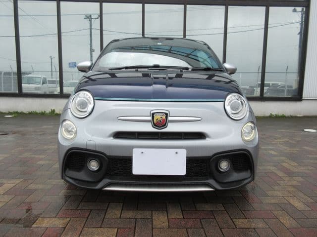 Car thumbnail 4