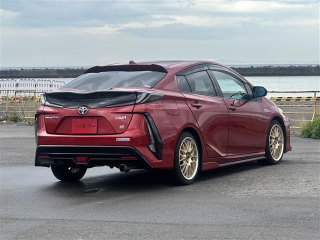 Car thumbnail 3