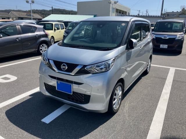 NISSAN