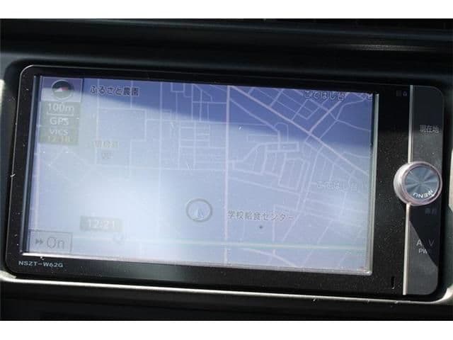 Car thumbnail 3