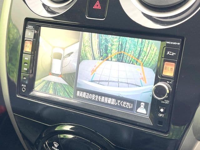 Car thumbnail 4