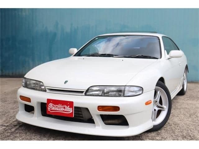 Car image 1