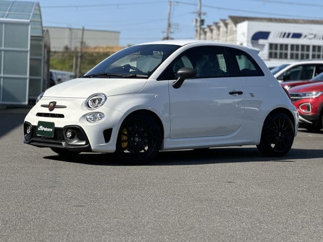Car image 1