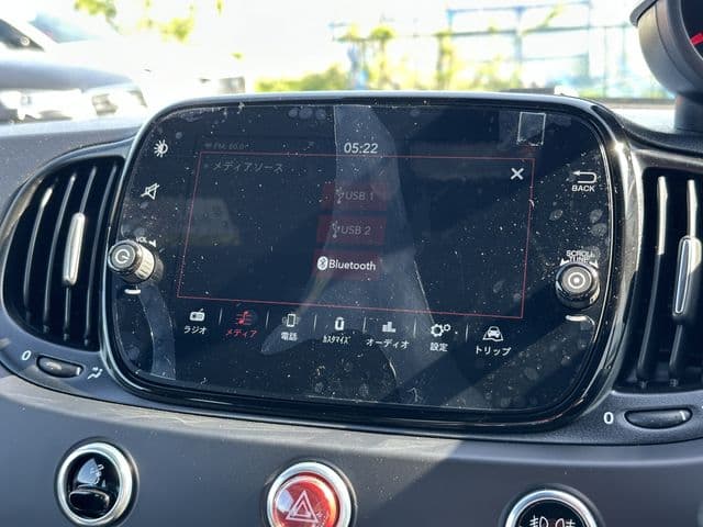 Car thumbnail 4