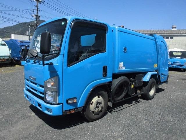 ISUZU