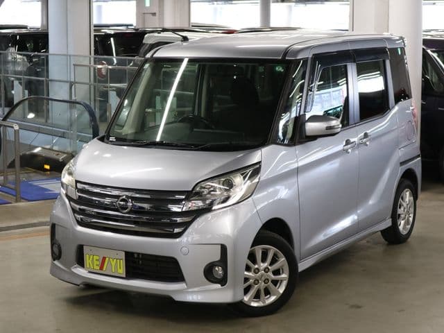 NISSAN