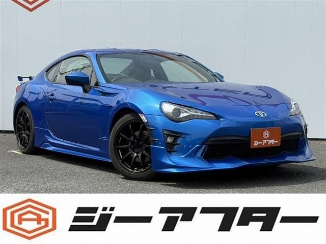 Car image 1
