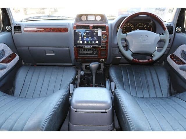Car thumbnail 2