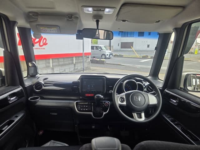 Car thumbnail 2