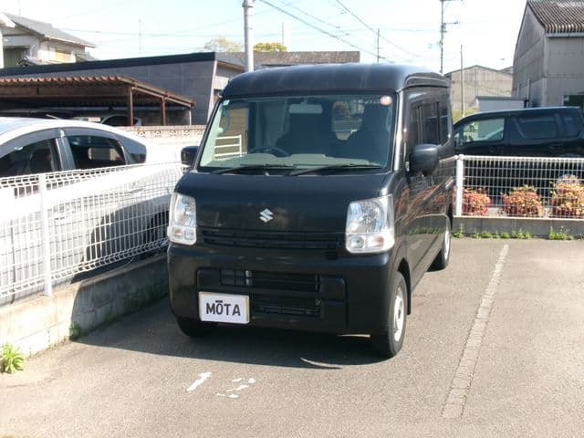 SUZUKI