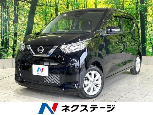 NISSAN