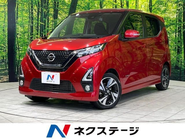 NISSAN