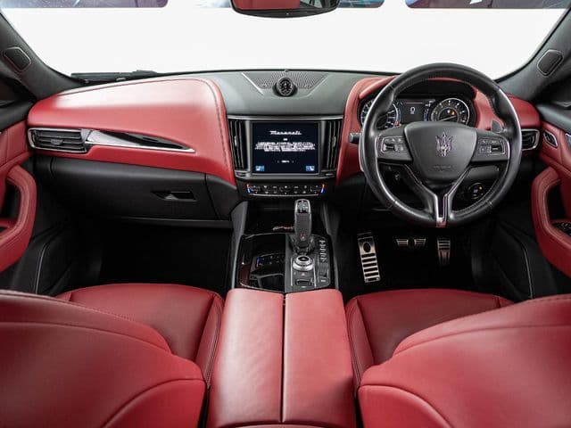 Car thumbnail 4