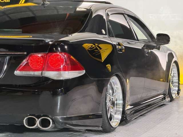 Car thumbnail 3