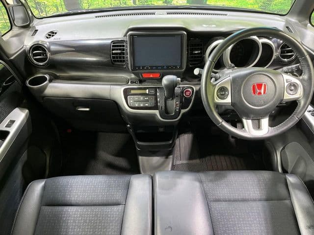 Car thumbnail 2