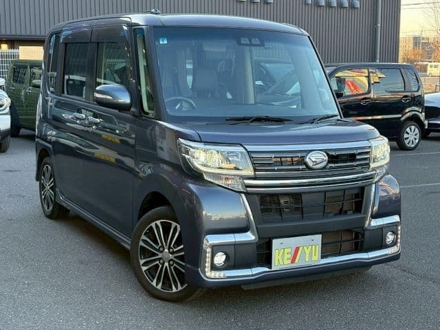 Car thumbnail 4