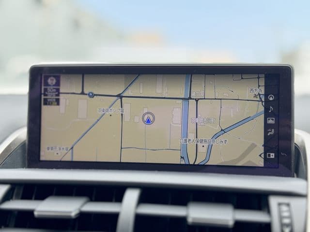 Car thumbnail 3