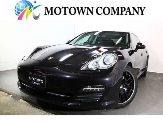 PORSCHE