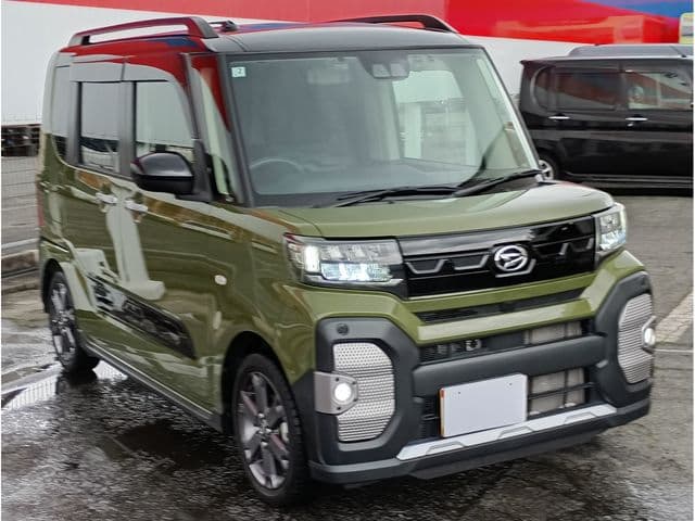 Car thumbnail 3