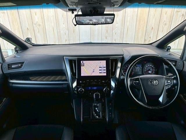 Car thumbnail 3