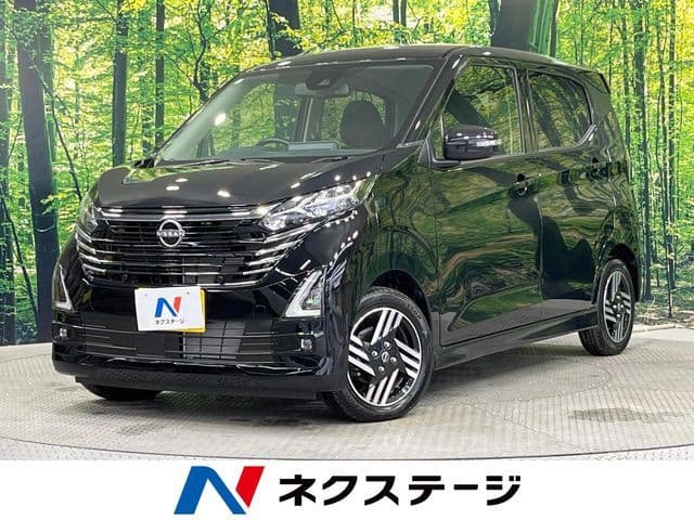 NISSAN