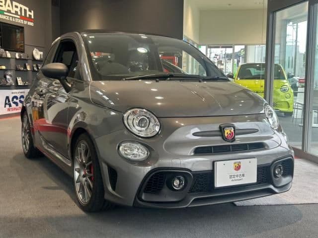 Car image 1