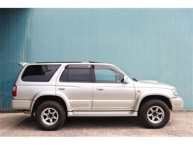 Car thumbnail 4