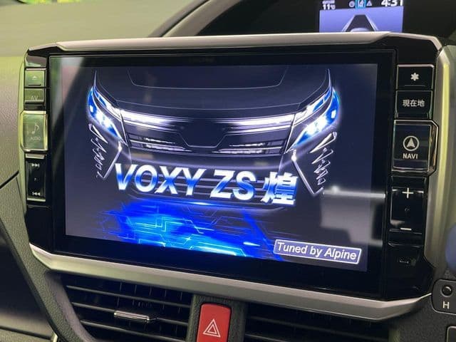 Car thumbnail 4