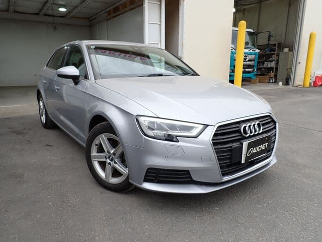 AUDI