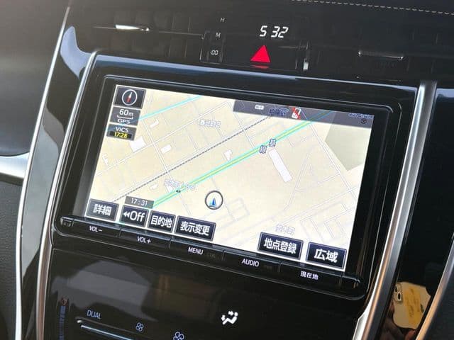 Car thumbnail 3
