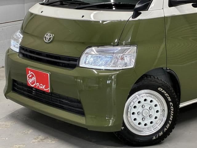 Car thumbnail 3