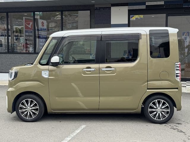 Car thumbnail 2