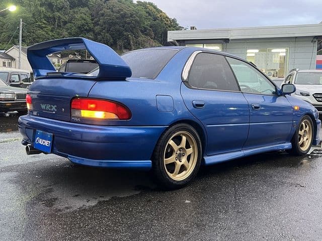 Car thumbnail 4