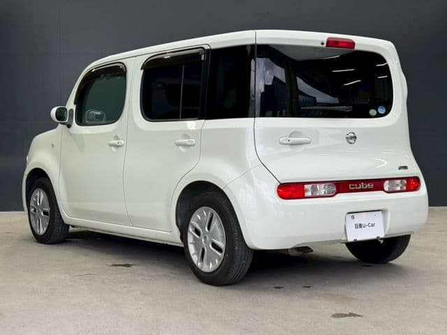 Car thumbnail 4