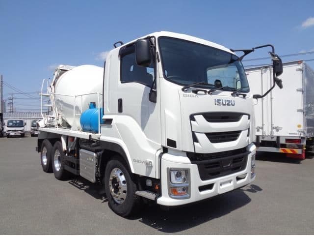 ISUZU
