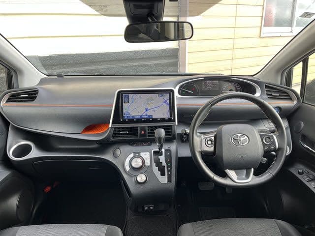 Car thumbnail 2