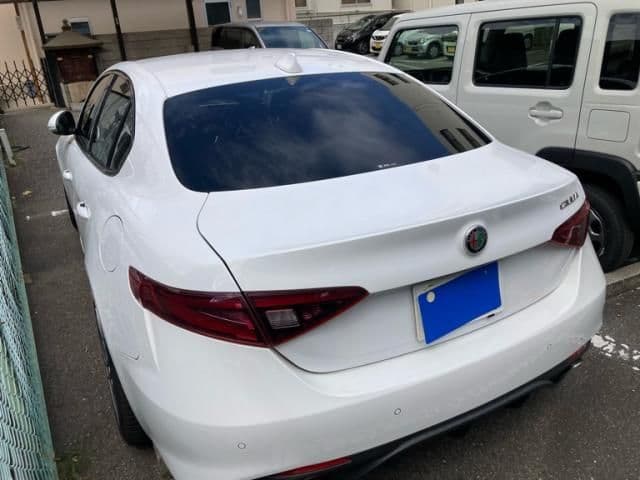 Car thumbnail 2