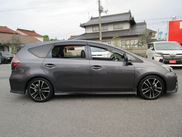 Car thumbnail 3