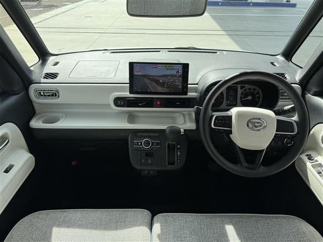 Car thumbnail 3