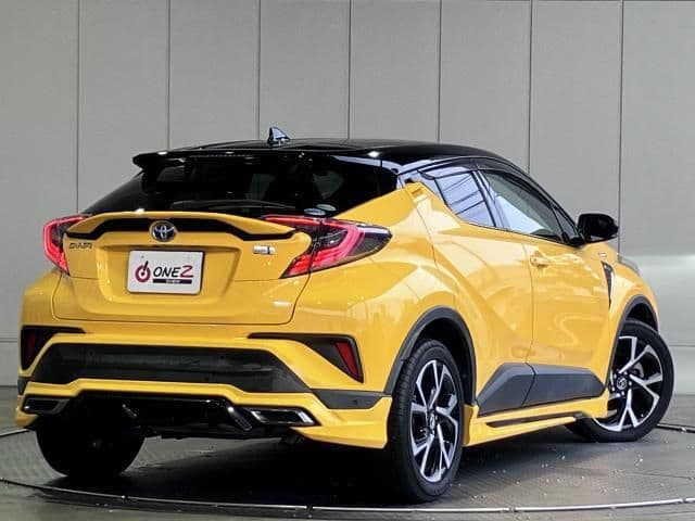 Car thumbnail 3