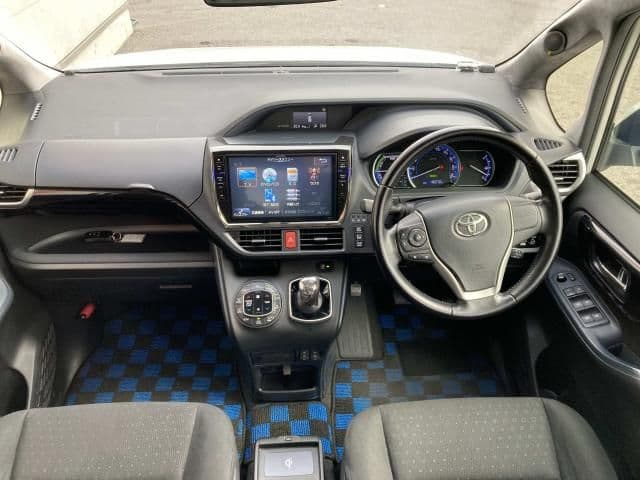 Car thumbnail 2