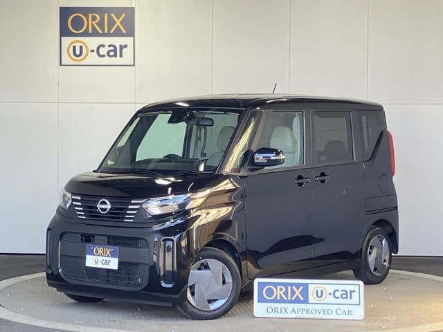 NISSAN