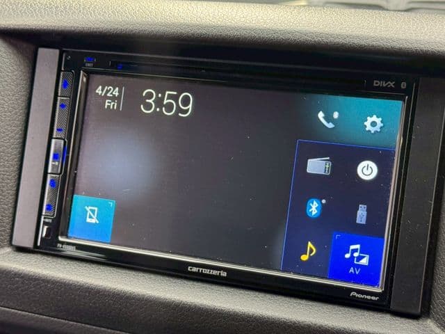 Car thumbnail 4