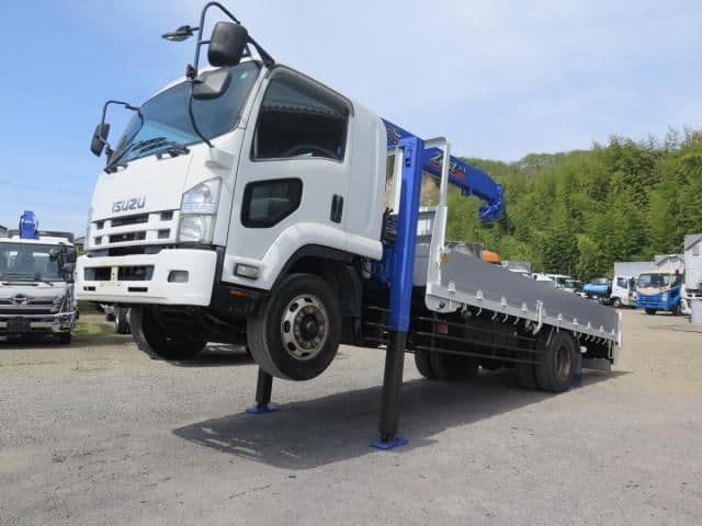 ISUZU